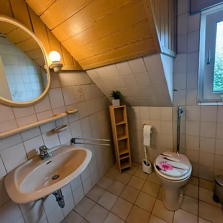 Koester Apartment *
